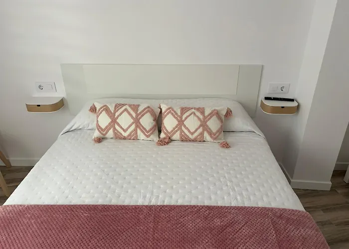 Apartamentos Turisticos Demar